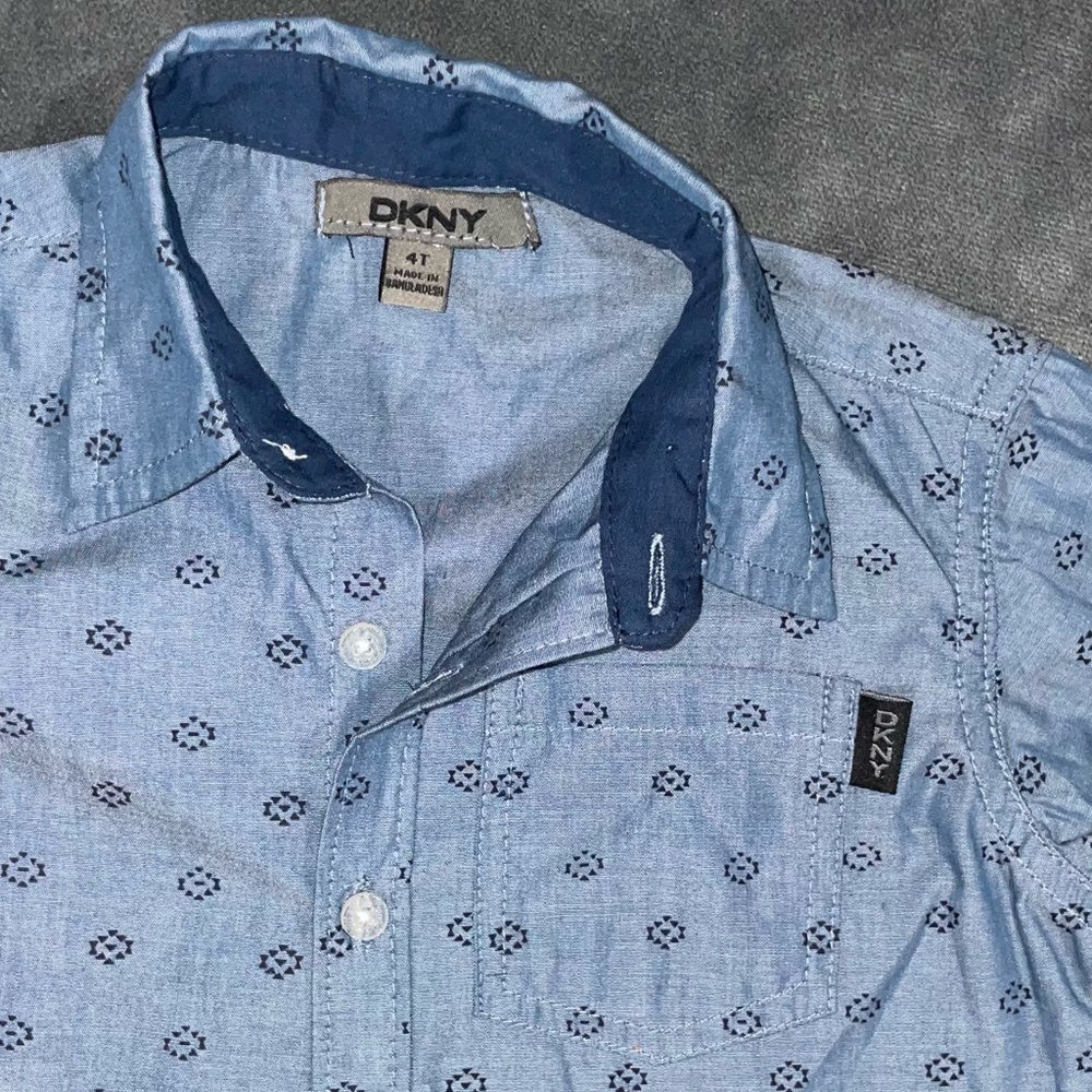 DKNY boys blue printed button down shirt - size 4T